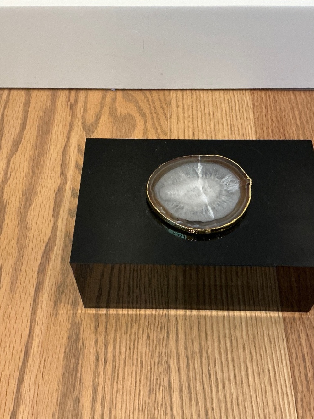 Black Lacquer Box with Slice Agate top